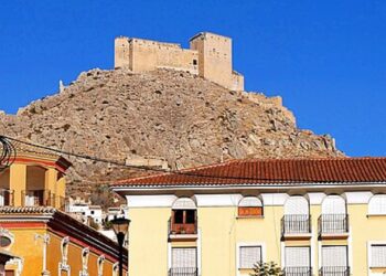 Castillo de Mula: Descubre su historia, misterios y legado patrimonial